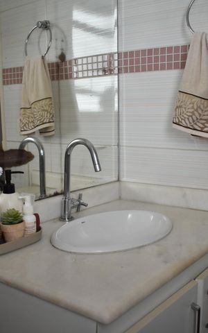 Apartamento à venda com 73m², 2 quartos e 1 vagaBanheiro Social