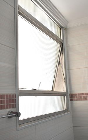 Apartamento à venda com 73m², 2 quartos e 1 vagaBanheiro Social