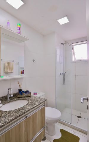 Apartamento à venda com 56m², 2 quartos e 1 vaga Apartamento à venda com 56m², 2 quartos e 1 vagaBanheiro