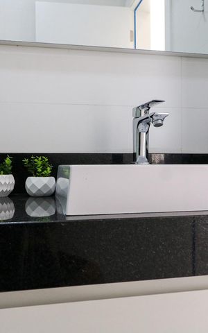 Apartamento para alugar com 74m², 2 quartos e 2 vagas Apartamento para alugar com 74m², 2 quartos e 2 vagasBanheiro