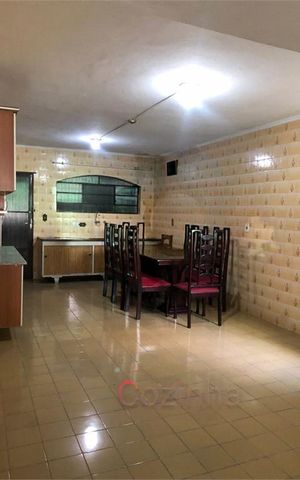 Casa à venda com 125m², 4 quartos e 2 vagas