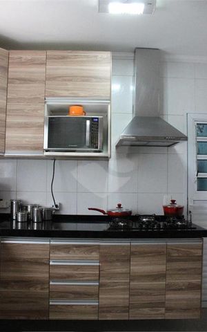 Casa à venda com 118m², 3 quartos e 2 vagas