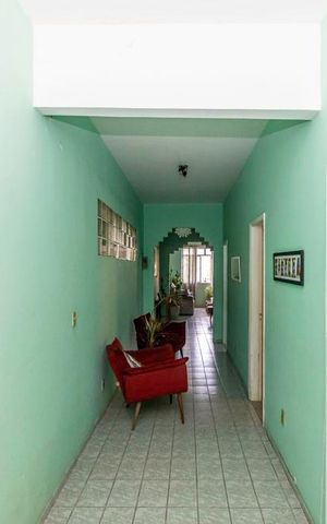 Casa à venda com 138m², 3 quartos e 5 vagas Casa à venda com 138m², 3 quartos e 5 vagasCorredor
