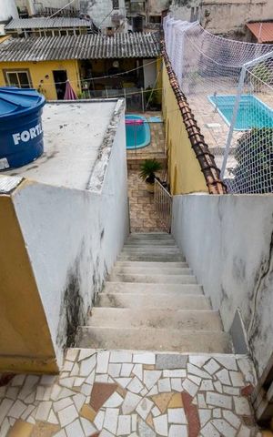 Casa à venda com 138m², 3 quartos e 5 vagas Casa à venda com 138m², 3 quartos e 5 vagasTerraço