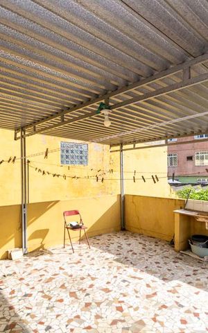 Casa à venda com 138m², 3 quartos e 5 vagas Casa à venda com 138m², 3 quartos e 5 vagasTerraço