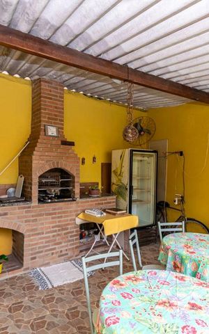 Casa à venda com 138m², 3 quartos e 5 vagas Casa à venda com 138m², 3 quartos e 5 vagasVaranda gourmet
