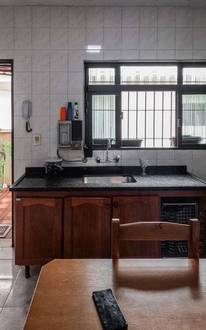 Casa à venda com 120m², 4 quartos e 2 vagas