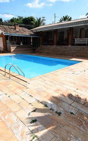 Casa à venda com 700m², 6 quartos e 20 vagasPiscina