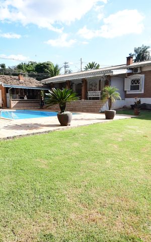 Casa à venda com 700m², 6 quartos e 20 vagasPiscina / Jardim