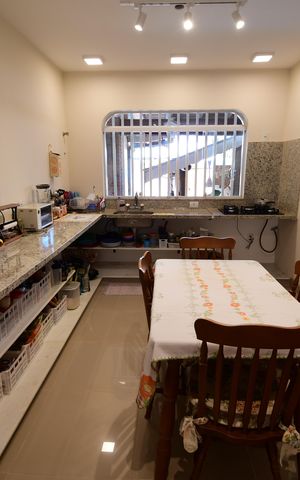 Casa à venda com 700m², 6 quartos e 20 vagasCozinha
