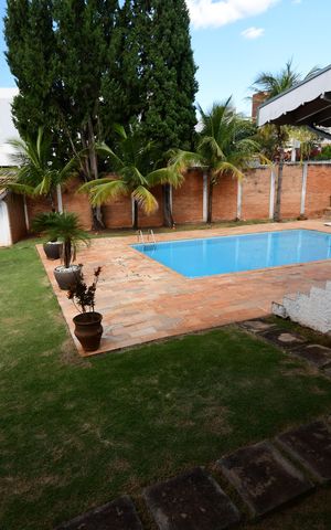 Casa à venda com 700m², 6 quartos e 20 vagasQuarto 2 - Vista