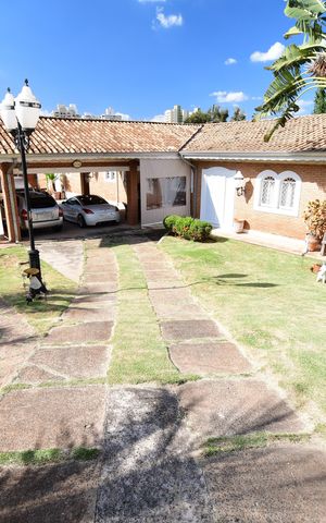 Casa à venda com 700m², 6 quartos e 20 vagasGaragem