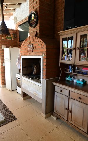 Casa à venda com 700m², 6 quartos e 20 vagasVaranda gourmet