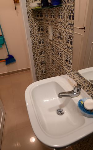 Casa à venda com 700m², 6 quartos e 20 vagasBanheiro Suíte