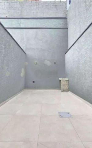Casa à venda com 145m², 3 quartos e 2 vagas