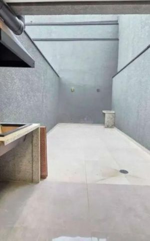 Casa à venda com 145m², 3 quartos e 2 vagas