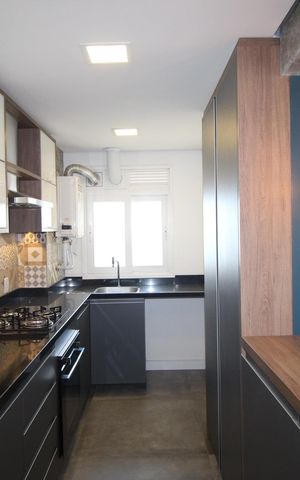 Apartamento à venda com 90m², 2 quartos e 2 vagasCozinha