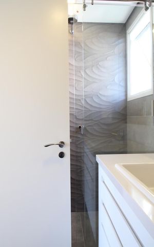 Apartamento à venda com 90m², 2 quartos e 2 vagasBanheiro da Suíte 1