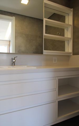 Apartamento à venda com 90m², 2 quartos e 2 vagasBanheiro da Suíte 1