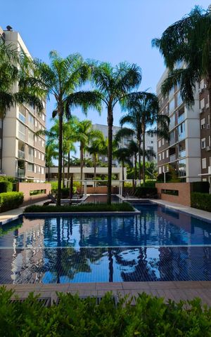 Apartamento à venda com 90m², 2 quartos e 2 vagas Apartamento à venda com 90m², 2 quartos e 2 vagasÁrea comum - Piscina