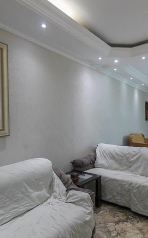 Casa à venda com 500m², 3 quartos e 2 vagas Casa à venda com 500m², 3 quartos e 2 vagasSala