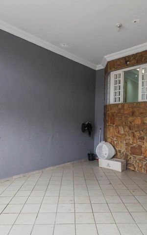 Casa à venda com 500m², 3 quartos e 2 vagas