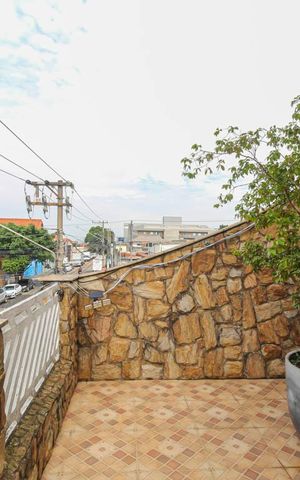 Casa à venda com 500m², 3 quartos e 2 vagas Casa à venda com 500m², 3 quartos e 2 vagasVaranda da Suite 1