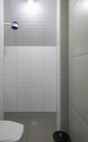 Casa à venda com 500m², 3 quartos e 2 vagas Casa à venda com 500m², 3 quartos e 2 vagasBanheiro de Serviço