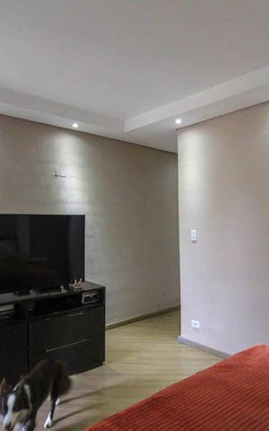 Casa à venda com 500m², 3 quartos e 2 vagas Casa à venda com 500m², 3 quartos e 2 vagasSuite 1