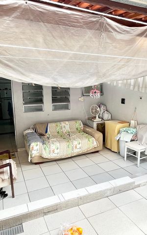 Casa à venda com 110m², 3 quartos e 1 vaga Casa à venda com 110m², 3 quartos e 1 vagaQuintal