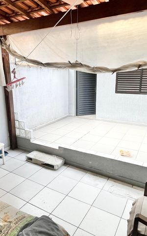 Casa à venda com 110m², 3 quartos e 1 vaga Casa à venda com 110m², 3 quartos e 1 vagaQuintal