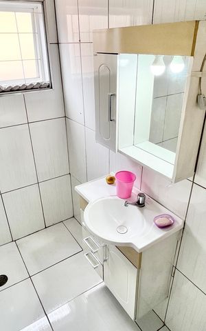 Casa à venda com 110m², 3 quartos e 1 vaga Casa à venda com 110m², 3 quartos e 1 vagaBanheiro da Suíte