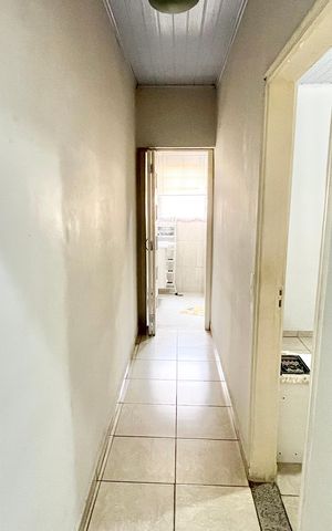 Casa à venda com 110m², 3 quartos e 1 vaga Casa à venda com 110m², 3 quartos e 1 vagaCorredor