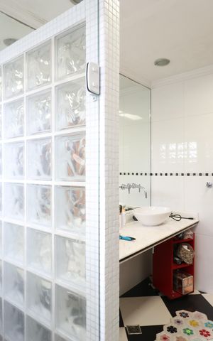 Casa à venda com 190m², 4 quartos e 2 vagasBanheiro Social