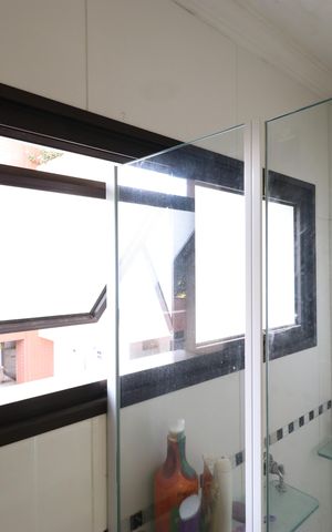 Casa à venda com 190m², 4 quartos e 2 vagasBanheiro Social