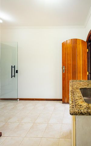 Casa de condomínio para alugar com 3000m², 4 quartos e 3 vagas