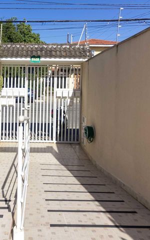 Casa de condomínio à venda com 77m², 3 quartos e 2 vagas Casa de condomínio à venda com 77m², 3 quartos e 2 vagasHall de entrada