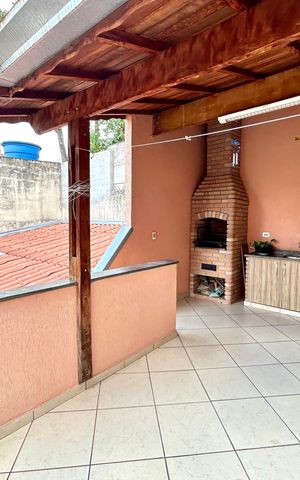 Casa à venda com 151m², 3 quartos e 2 vagas Casa à venda com 151m², 3 quartos e 2 vagasQuintal