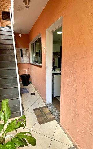 Casa à venda com 151m², 3 quartos e 2 vagas Casa à venda com 151m², 3 quartos e 2 vagasCorredor