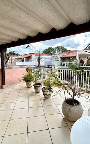 Casa à venda com 151m², 3 quartos e 2 vagas Casa à venda com 151m², 3 quartos e 2 vagasVaranda do Quarto 1