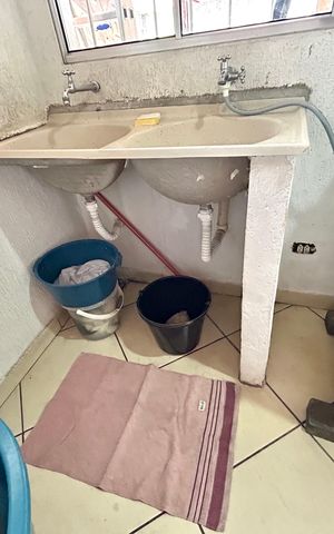 Casa à venda com 151m², 3 quartos e 2 vagas Casa à venda com 151m², 3 quartos e 2 vagasÁrea de Serviço
