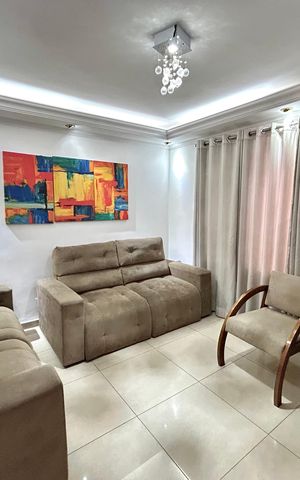 Casa à venda com 151m², 3 quartos e 2 vagas Casa à venda com 151m², 3 quartos e 2 vagasSala