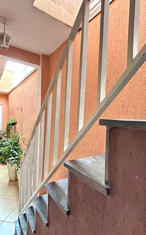 Casa à venda com 151m², 3 quartos e 2 vagas Casa à venda com 151m², 3 quartos e 2 vagasCorredor