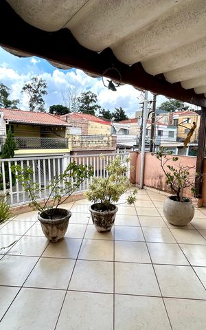 Casa à venda com 151m², 3 quartos e 2 vagas Casa à venda com 151m², 3 quartos e 2 vagasVaranda do Quarto 1