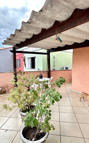 Casa à venda com 151m², 3 quartos e 2 vagas Casa à venda com 151m², 3 quartos e 2 vagasVaranda do Quarto 1