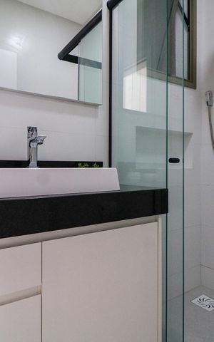 Apartamento para alugar com 74m², 2 quartos e 2 vagas Apartamento para alugar com 74m², 2 quartos e 2 vagasBanheiro