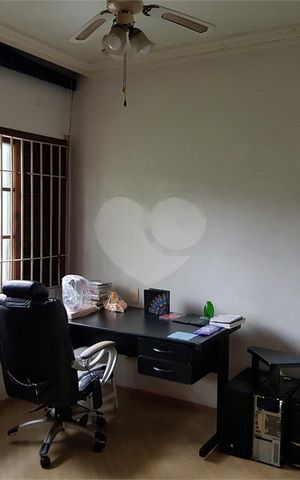 Casa à venda com 324m², 4 quartos e 3 vagas