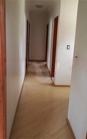 Casa à venda com 324m², 4 quartos e 3 vagas