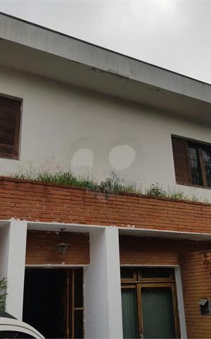 Casa à venda com 324m², 4 quartos e 3 vagas
