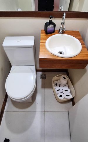 Casa à venda com 350m², 3 quartos e 3 vagas Casa à venda com 350m², 3 quartos e 3 vagasLavabo